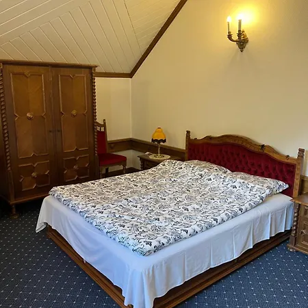 Veszpremvoelgyi Kuria 게스트하우스 3*