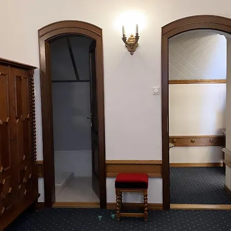 Veszprémvölgyi Kúria